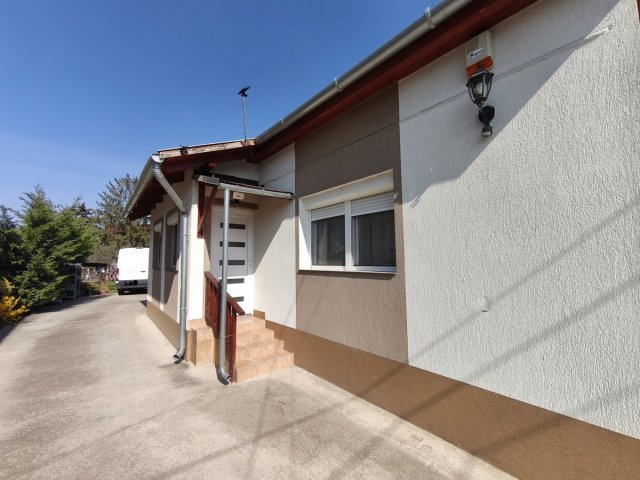 Eladó családi ház, Gyálon 115.9 M Ft, 3+1 szobás