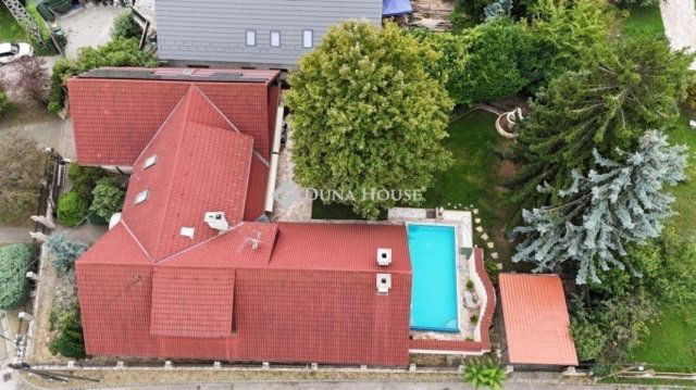 Eladó családi ház, Budaörsön 390 M Ft, 6+1 szobás