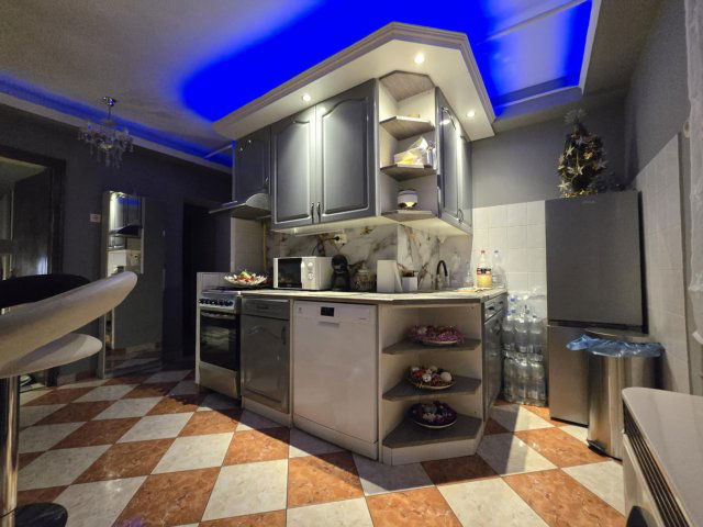 Eladó téglalakás, Dombóváron 32.9 M Ft, 2+1 szobás