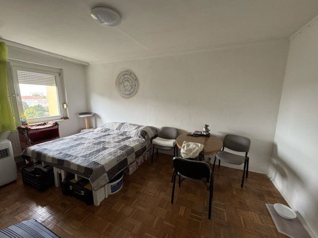 Kiadó panellakás, albérlet, Székesfehérvárott 130 E Ft / hó