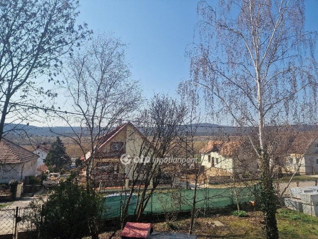 Eladó családi ház, Pilisszántón 94.9 M Ft, 5+2 szobás