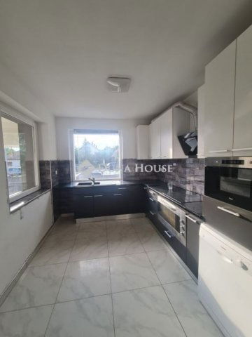 Eladó családi ház, Kerepesen 134.9 M Ft, 4 szobás