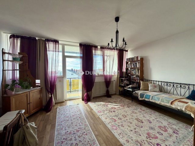 Eladó téglalakás, Balatonfüreden 99 M Ft, 5 szobás