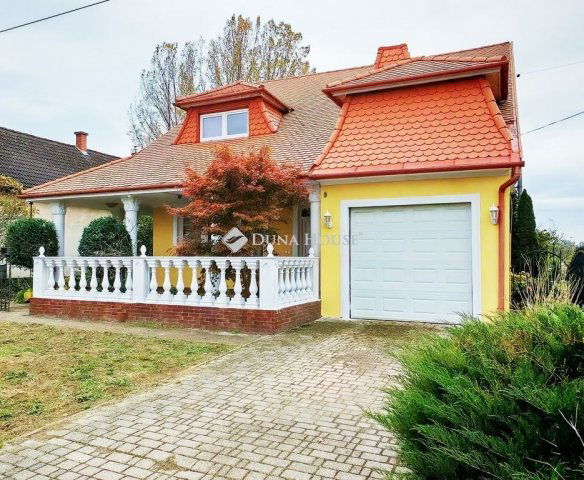 Eladó családi ház, Berzencén 69.9 M Ft, 6 szobás