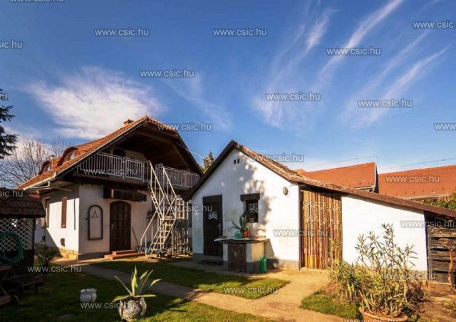 Eladó családi ház, Budakalászon 108.7 M Ft, 4 szobás