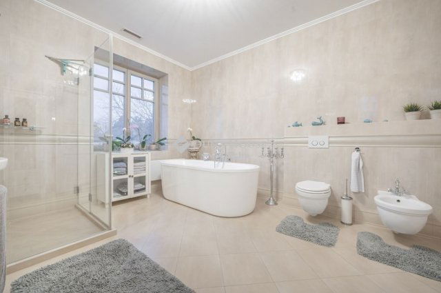 Eladó családi ház, Lajosmizsén 229 M Ft, 5 szobás