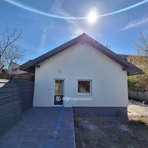Eladó családi ház, Fóton 104.9 M Ft, 3+2 szobás