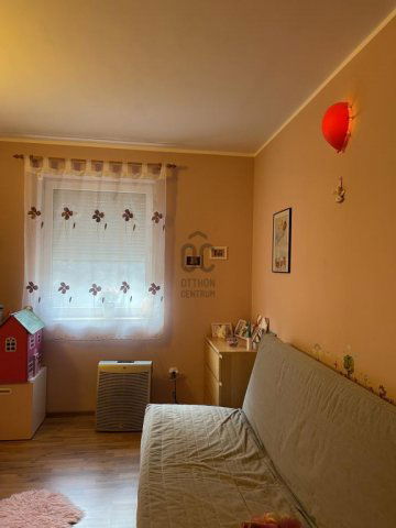 Eladó családi ház, Budapesten, XIV. kerületben 285 M Ft