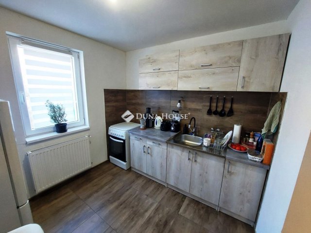Kiadó sorház, albérlet, Sopronban 268 E Ft / hó, 3 szobás