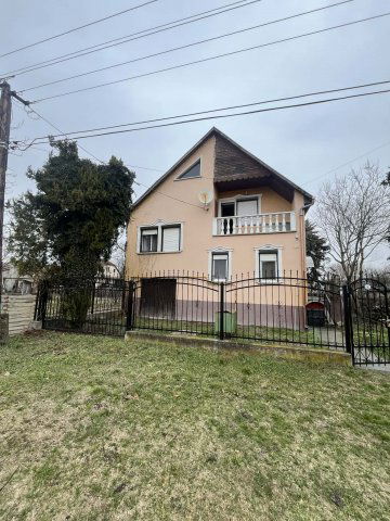 Eladó családi ház, Szabadszálláson 49 M Ft, 5 szobás