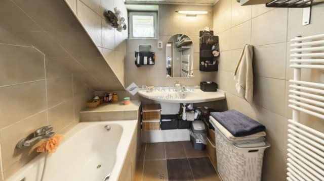 Eladó családi ház, Fóton 125.5 M Ft, 7 szobás