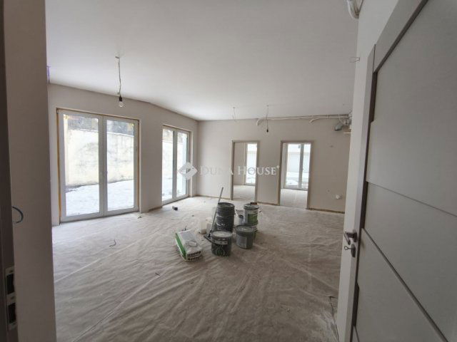 Eladó téglalakás, Kecskeméten 89.2 M Ft, 2 szobás