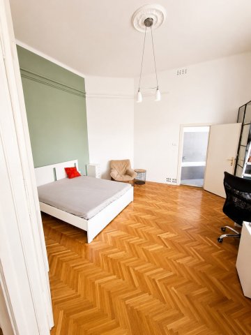Kiadó téglalakás, albérlet, Pécsett, Rákóczi úton, 3 szobás
