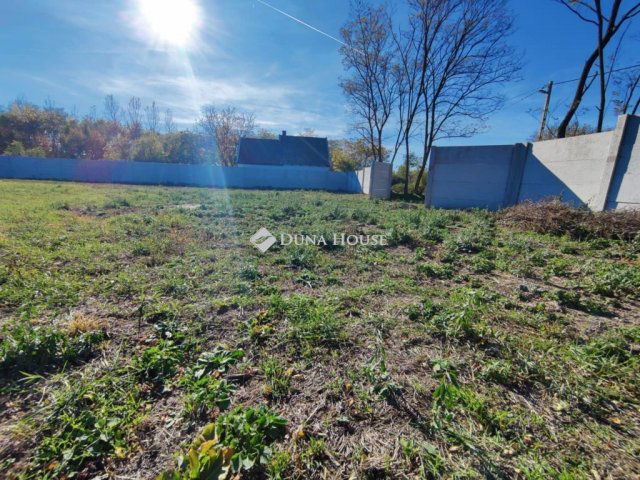 Eladó ipari ingatlan, Monoron 40 M Ft / költözzbe.hu