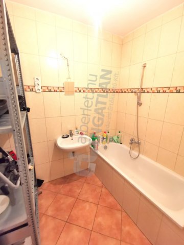 Kiadó iroda, Budapesten, XIII. kerületben, Hegedűs Gyula utcában