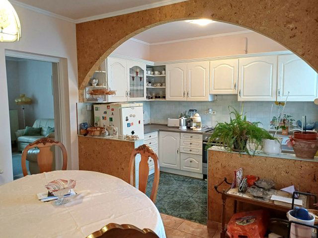 Eladó családi ház, Debrecenben 135 M Ft, 3 szobás