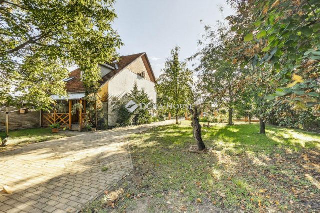 Eladó ikerház, Helvécián 57.9 M Ft, 4 szobás