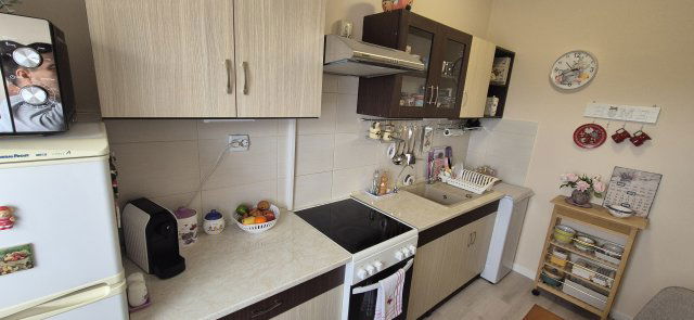 Eladó panellakás, Debrecenben, Derék utcában 48.5 M Ft