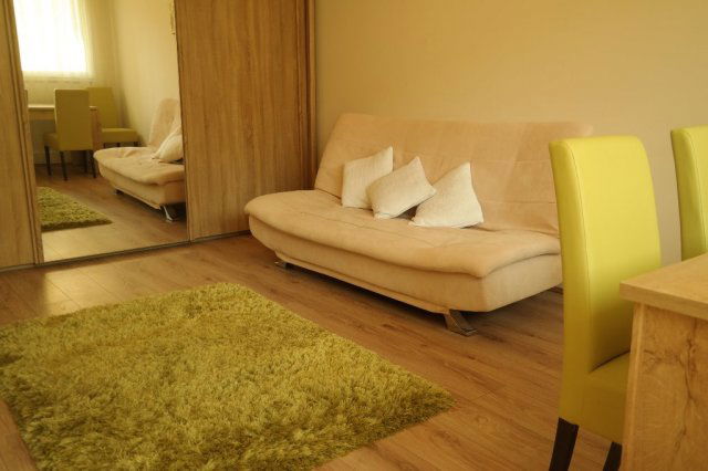 Kiadó téglalakás, albérlet, Pécsett 220 E Ft / hó, 2 szobás