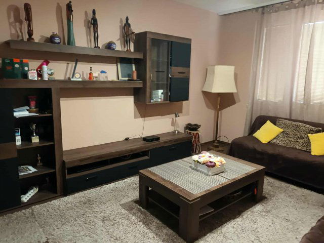 Eladó panellakás, Debrecenben, Ibolya utcában 61.9 M Ft