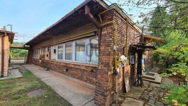 Eladó iroda, Ajkán 15 M Ft / költözzbe.hu