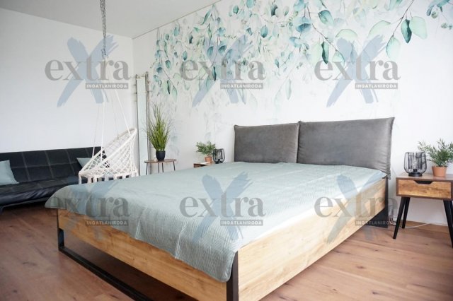 Kiadó panellakás, albérlet, Szegeden 180 E Ft / hó, 1 szobás