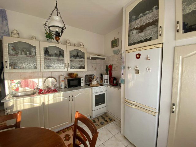 Eladó panellakás, Debrecenben 66.9 M Ft, 2+1 szobás