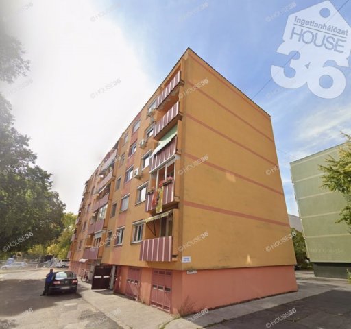 Eladó panellakás, Kecskeméten 41.29 M Ft, 2 szobás