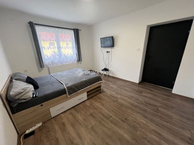 Eladó családi ház, Mohácson 48.9 M Ft, 4 szobás