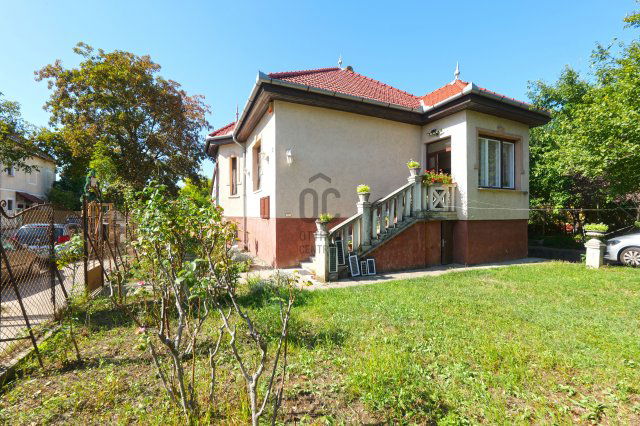 Eladó családi ház, Budapesten, XI. kerületben, Kiskőrös utcában