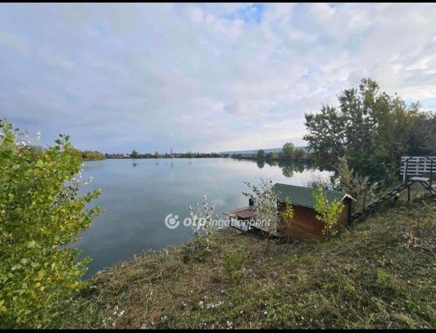 Eladó telek, Szigetszentmiklóson 17.9 M Ft / költözzbe.hu