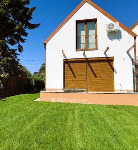 Eladó nyaraló, Alsóörsön 105.9 M Ft, 4 szobás