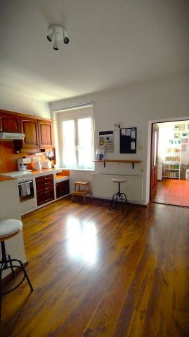 Eladó téglalakás, Győrött 98.5 M Ft, 2 szobás