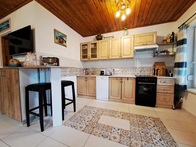 Eladó családi ház, Balatonkeresztúron 64.9 M Ft, 3 szobás