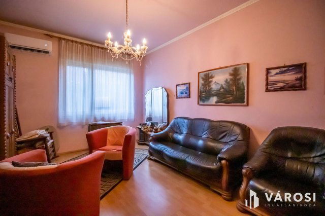 Eladó családi ház, Székesfehérvárott 79 M Ft, 4 szobás