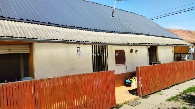 Eladó családi ház, Nagykátán 19.9 M Ft, 2 szobás