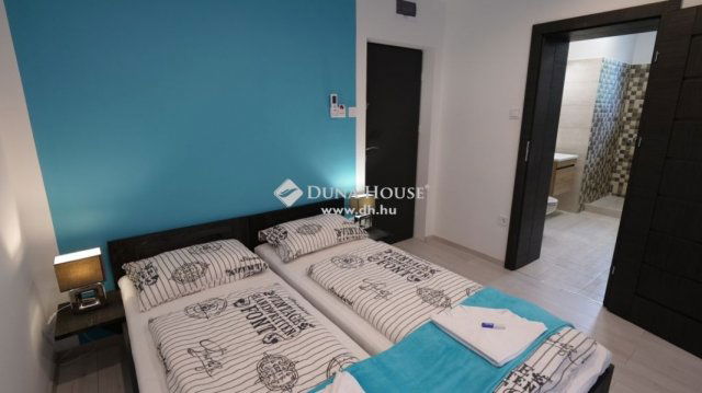 Eladó családi ház, Balatonfüreden 649.9 M Ft, 14+2 szobás