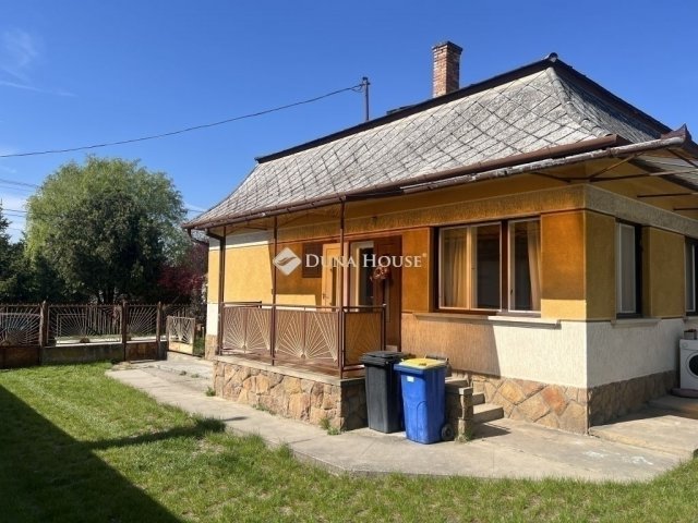 Eladó családi ház, Pilisen 70 M Ft, 3 szobás