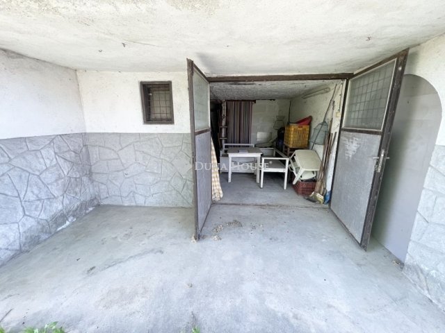 Eladó nyaraló, Gombán 35 M Ft, 2 szobás / költözzbe.hu