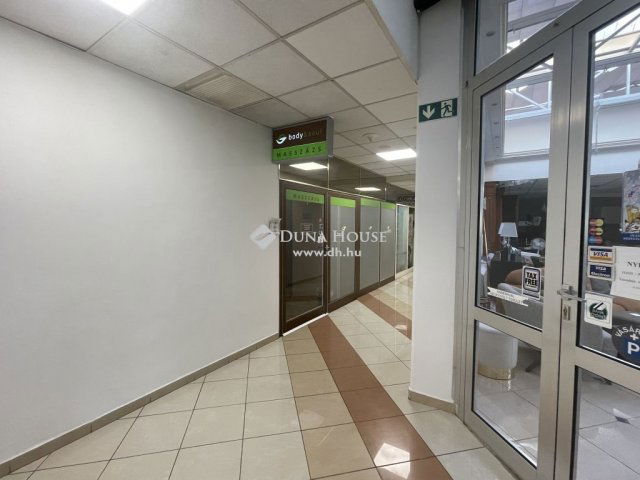Eladó üzlethelyiség, Budapesten, II. kerületben 58 M Ft