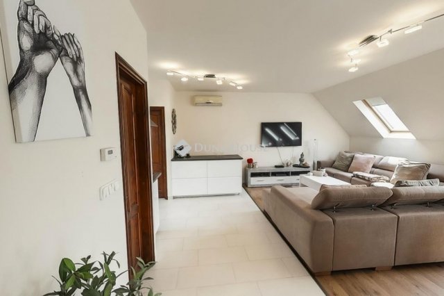 Eladó családi ház, Kecskeméten 149 M Ft, 6+1 szobás