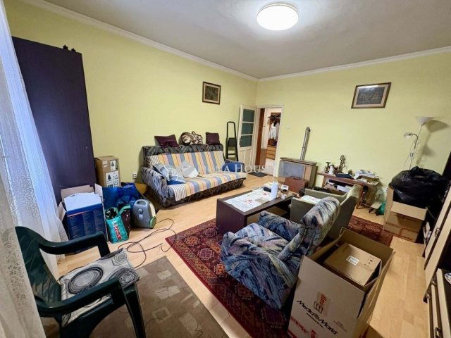 Eladó téglalakás, Nagykanizsán 33 M Ft, 3 szobás