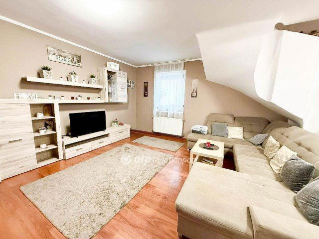 Eladó ikerház, Szigetszentmiklóson 84.9 M Ft, 2+2 szobás