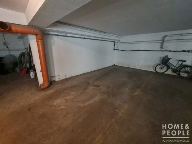 Eladó garázs, Szegeden 9.3 M Ft / költözzbe.hu