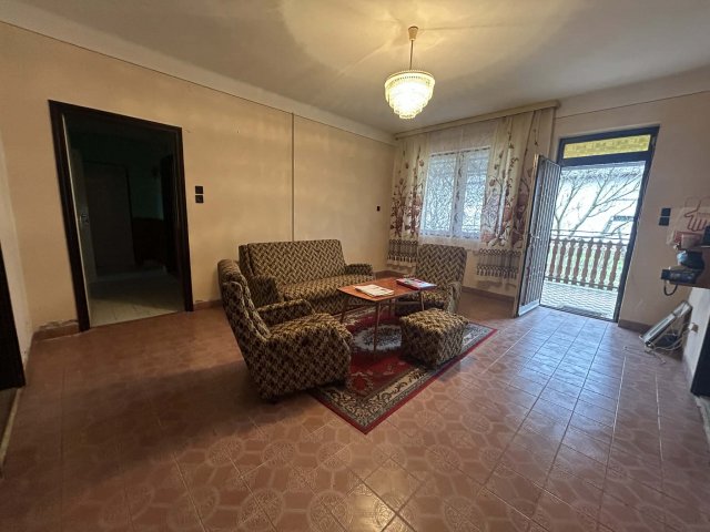 Eladó családi ház, Nagybajomban 32 M Ft, 3 szobás