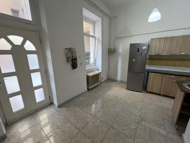 Eladó téglalakás, Budapesten, VII. kerületben, Nefelejcs utcában