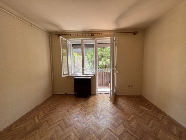 Eladó téglalakás, Kecskeméten 26.9 M Ft, 2 szobás