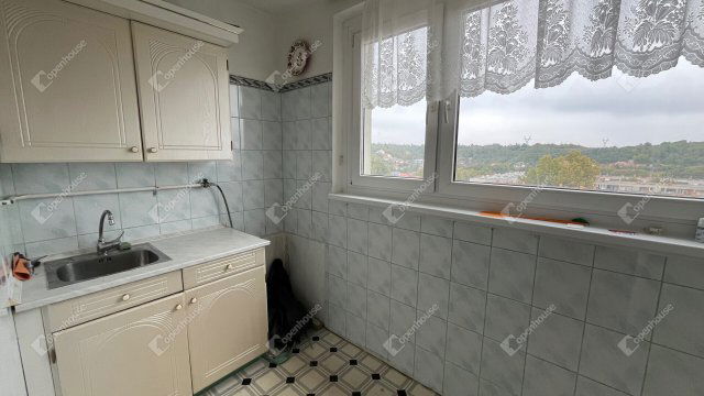 Eladó panellakás, Miskolcon 27.99 M Ft, 2 szobás