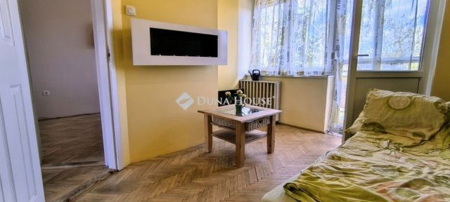 Eladó családi ház, Balatonalmádiban 79.9 M Ft, 4 szobás