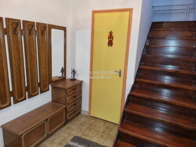 Eladó családi ház, Szentlőrincen 85 M Ft, 3 szobás
